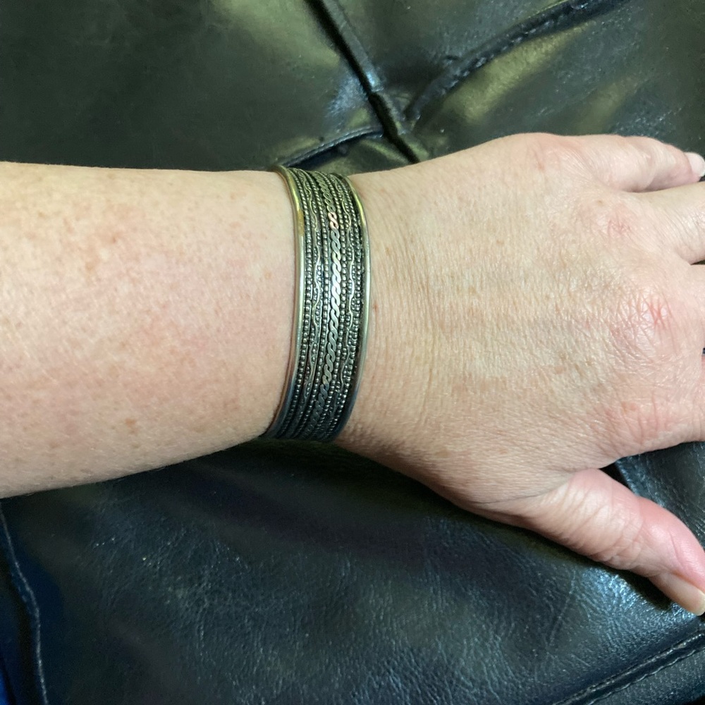 Vintage Silver Multi Pattern Cuff Bracelet - image 4